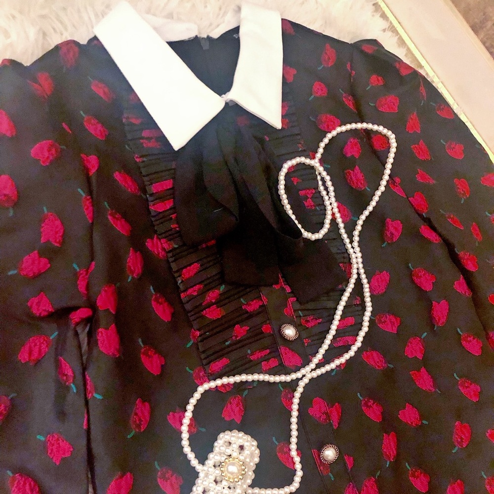 Sister Jane Rabbit Dress in Red as Roses - Picture 3 of 9